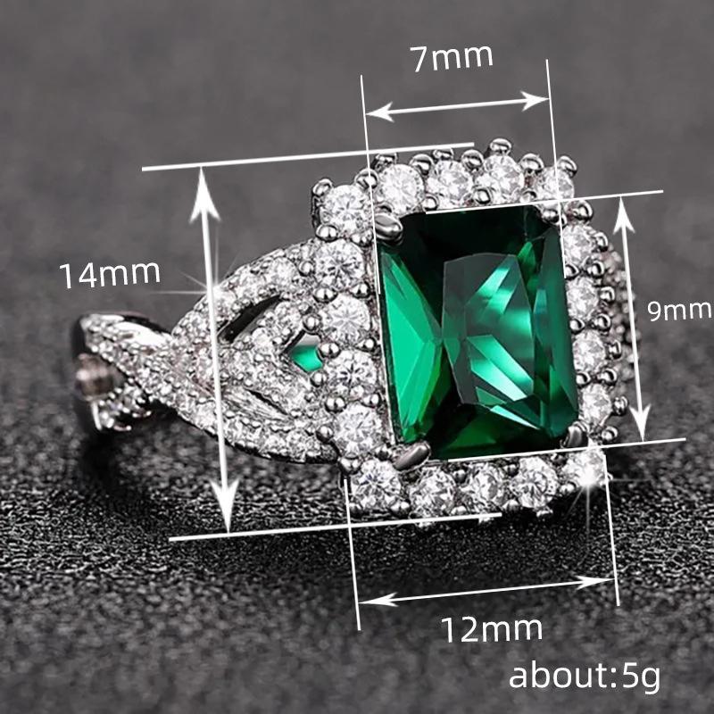 Anillo Omnia Emerald Glow – Circón Verde Corte Esmeralda y Diseño Geométrico Sofisticado - Imagen 3
